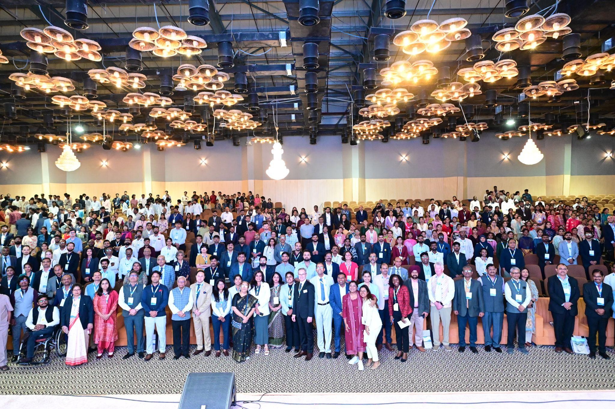 Brilliant minds united at World Health Innovation Fourm 2024! Diplomats, innovators, healthcare educators, and researchers from around the world